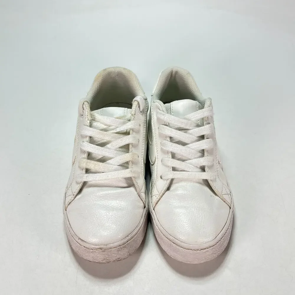 The Children's Place Uniform White Faux Leather Low Top Sneakers Youth Size 3